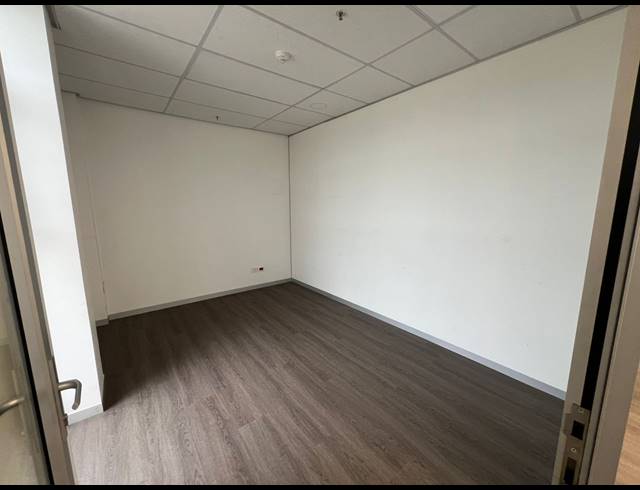 5,151M² WAREHOUSE TO LET IN SAMRAND BUSINESS PARK